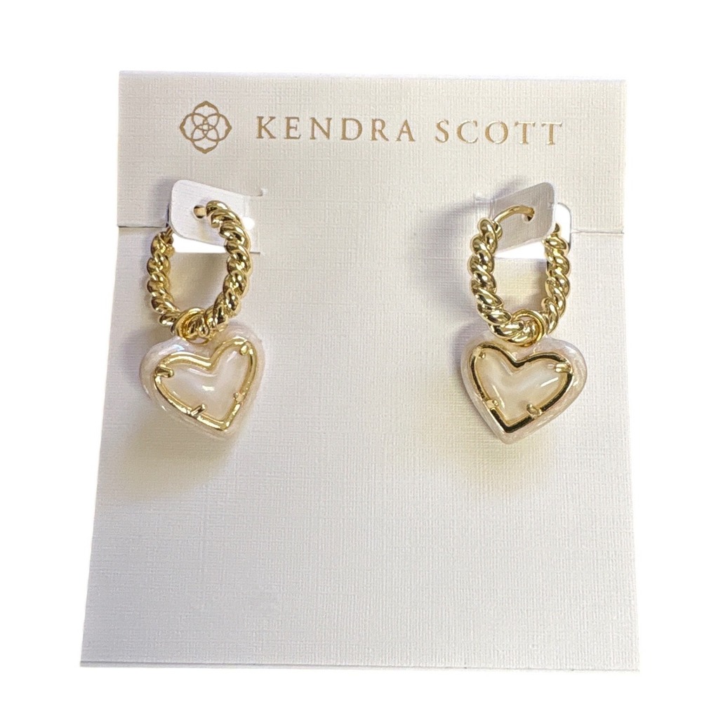Kendra Scott Ari Heart Gold Enamel Huggie Earrings in Ivory Morher of Pearl NWOT